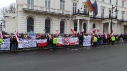 Anglia. Polacy składają wniosek o delegalizację KOD 