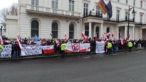 Anglia. Polacy składają wniosek o delegalizację KOD 