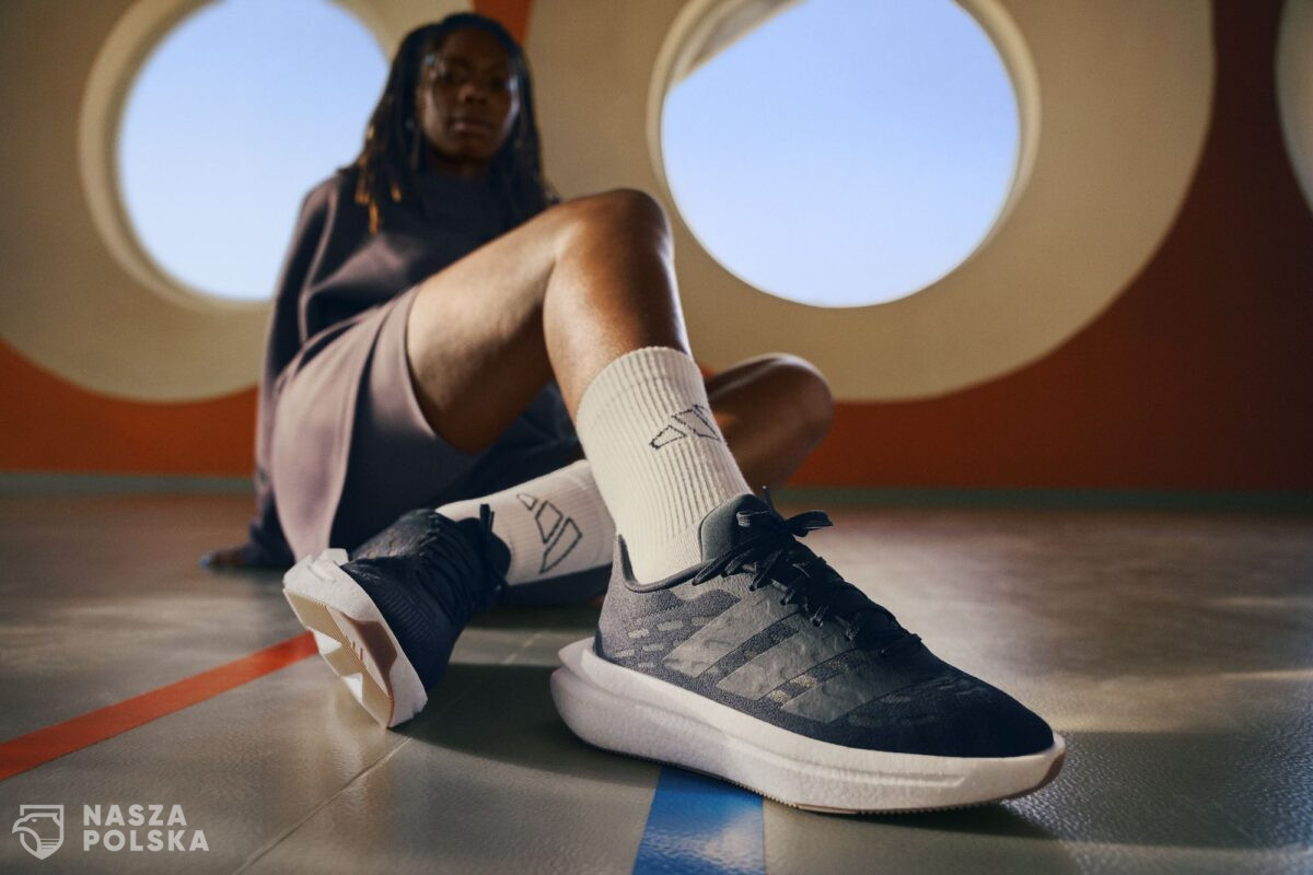 Jak się ubrać na grilla firmowego? Osiem stylizacji