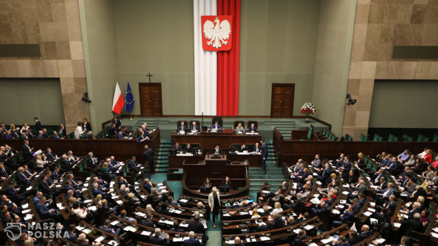 Nie jesteśmy w Bundestagu, tylko w polskim parlamencie – Terlecki