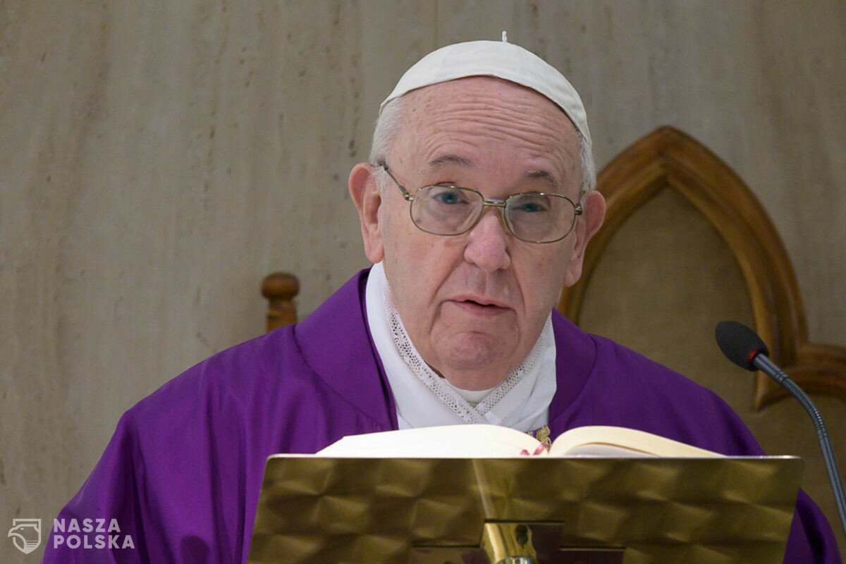 Papież Franciszek: Osoby homoseksualne mają prawo do rodziny