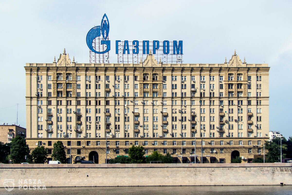 Komisarz UE ds. energii: Możemy i powinniśmy ograniczyć Rosji dostęp do finansowania i technologii w obszarze LNG