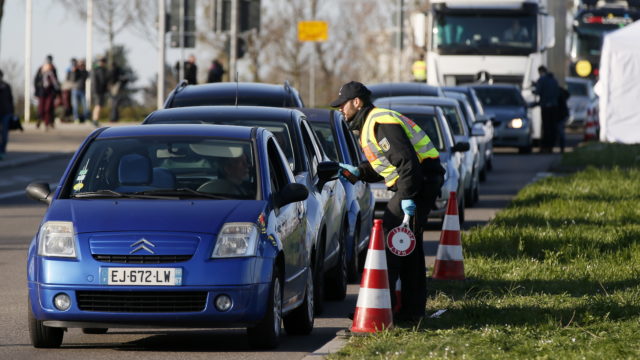 Utrudnienia dla Polaków podróżujących po Europie. Sprawdź gdzie czeka nas kwarantanna