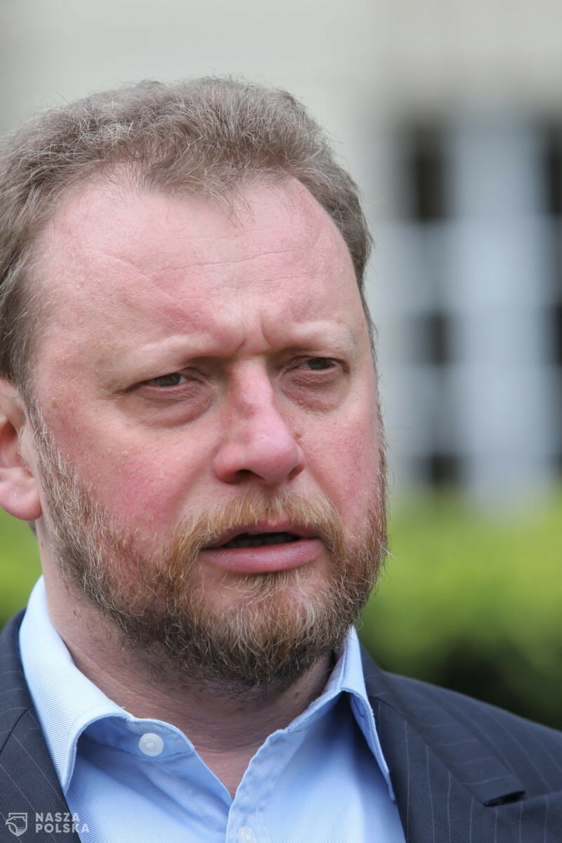 Przebadają nas wszystkich, a potem zaszczepią? Tego chce ministerstwo zdrowia