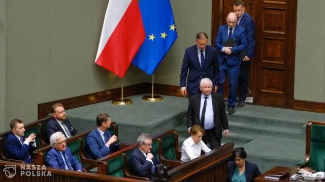 „Chamska hołota” w Sejmie. Zobacz co tam się wczoraj stało!