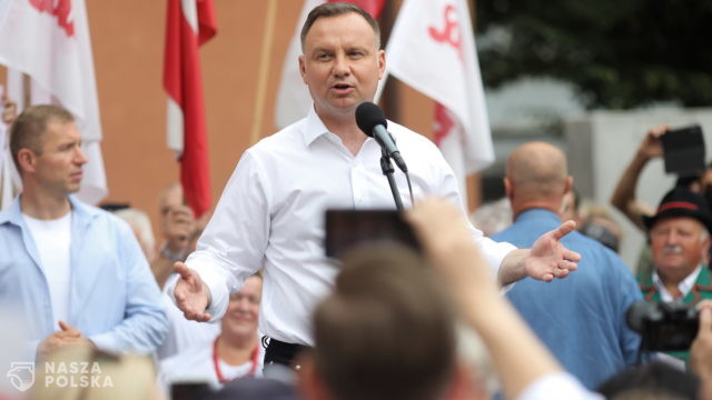 Duda: Polska potrzebuje ogromnego wkładu pracy