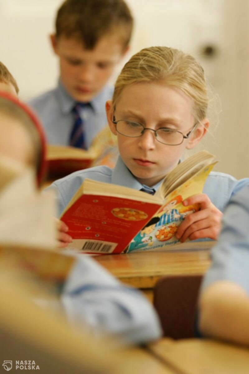 Badanie/ Oksford: Zmuszanie dzieci do samoizolowania się było „niepotrzebne” i „destrukcyjne”