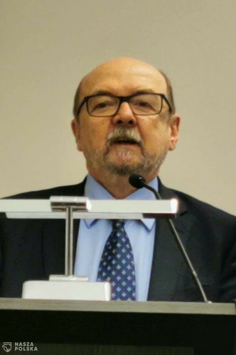 Prof. Legutko: tak się nie reaguje na wystąpienia szefa rządu poważnego kraju