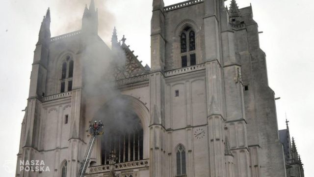 W tym roku we Francji spłonęło już 9 katolickich świątyń; w 2019 r. aż 16