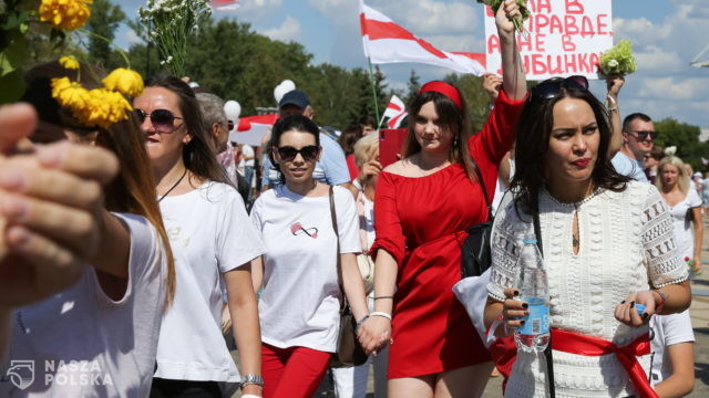 Ponad 100 tys. ludzi na demonstracji w Mińsku; domagają się zmiany władzy