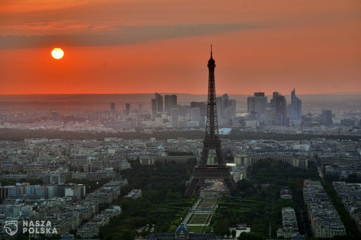 Francja/ Rada Stanu uznała, że przepustki sanitarne są zgodne z konstytucją