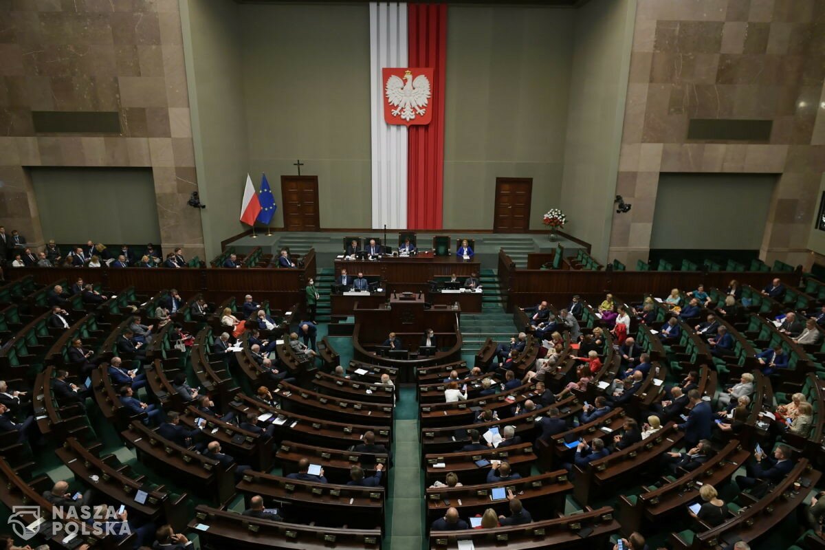 Dera: projekt PiS dot. COVID-19 jest potrzebny