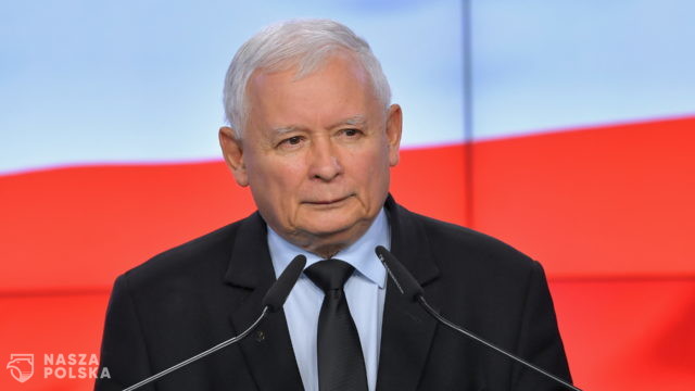 Horała: przeprosiny Tuska nie były na serio; Tyszkiewicz: niech Kaczyński nie tchórzy i stanie do debaty