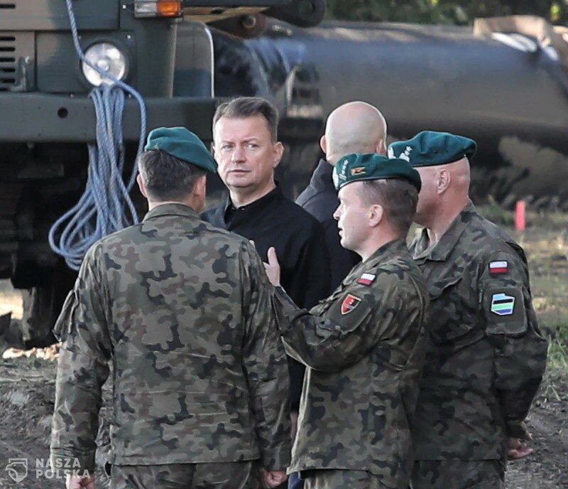 Szef MON: zdecydowałem o podwyższeniu uposażenia żołnierzy w przyszłym roku o ponad 600 zł