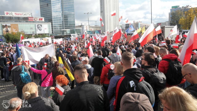 Wiceminister zdrowia: protesty mogą być „bombą biologiczną”