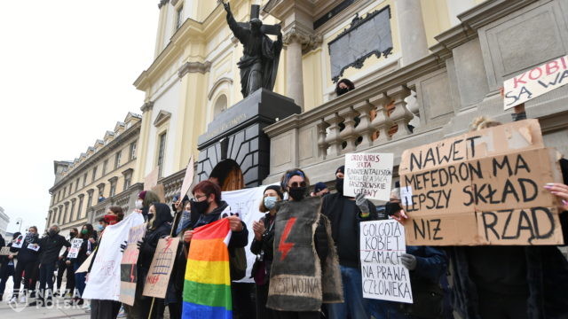 Szefowa Strajku Kobiet: za protesty w kościołach odpowiada Episkopat