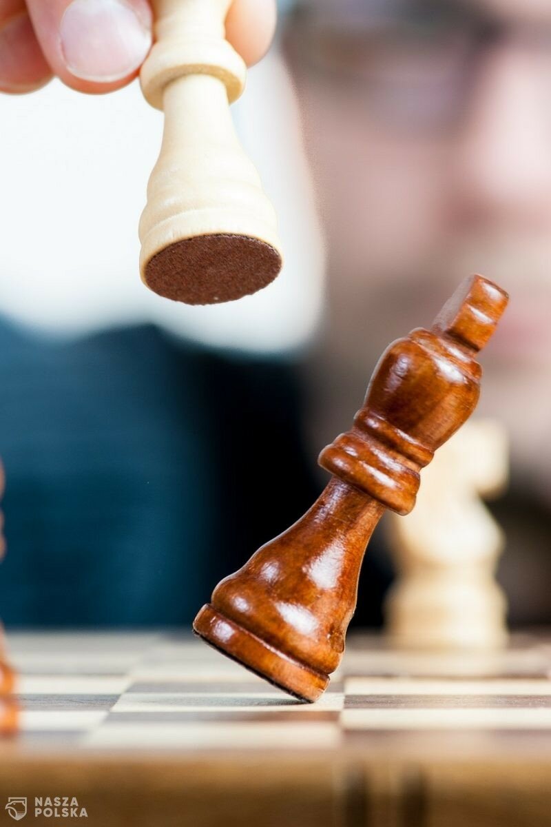 Szachy w Polsce coraz popularniejsze. Umiejętności z gry przekładają się na sukcesy w szkole i biznesie