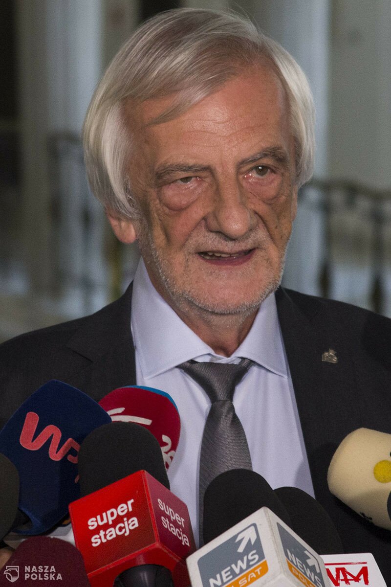 Terlecki: sytuacja na granicy coraz poważniejsza, to nakazuje przedłużyć stan wyjątkowy