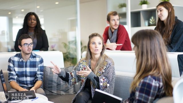 W lutym dalszy spadek zapotrzebowania na pracowników