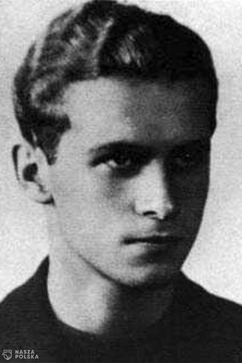 Sto lat temu urodził się Krzysztof Kamil Baczyński. Brylant, którym strzelaliśmy do wroga