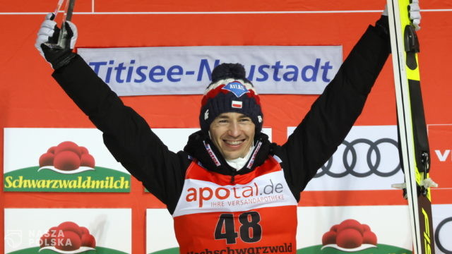 Kamil Stoch wygrał konkurs Pucharu Świata, ale hymnu Polski nie usłyszał