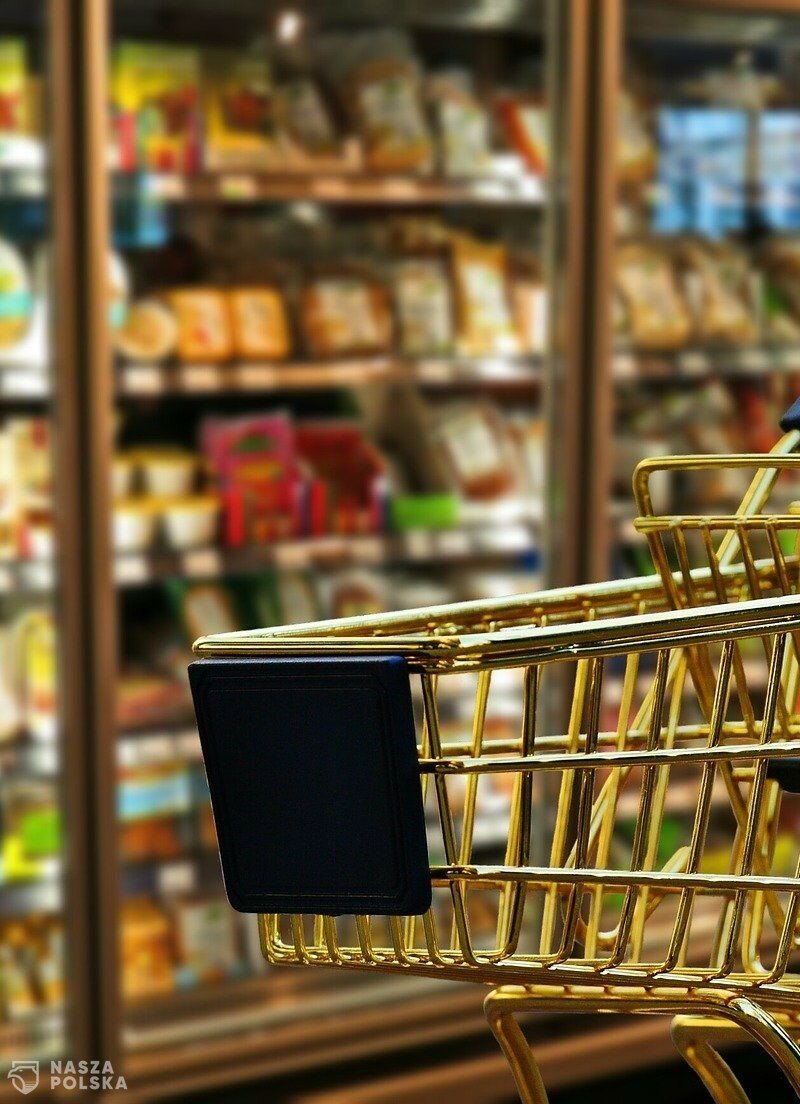 Raport: w maju ceny w sklepach spożywczych wzrosły średnio o ponad 5 proc.