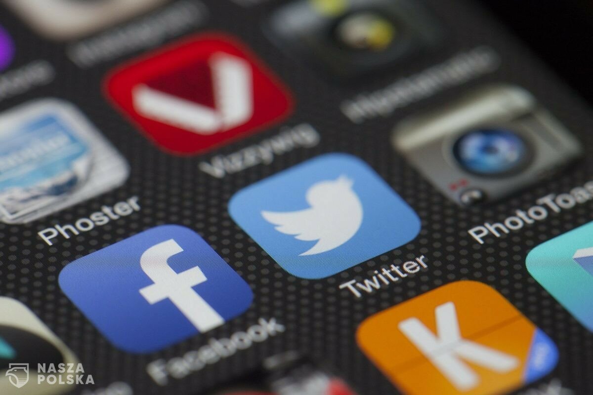 Miedwiediew pisze na Twitterze o „zniknięciu Ukrainy”. Musk nie reaguje