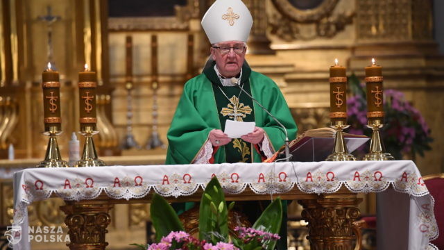 Biskup Kamiński: Pandemia to konkretny człowiek, któremu trzeba służyć