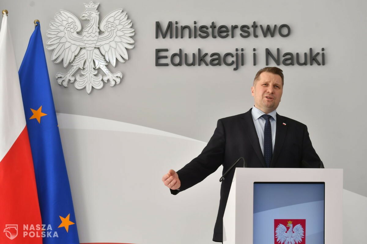 Czarnek o propozycjach dla nauczycieli: debiurokratyzacja, zwiększenie dostępności dla ucznia i podwyżki