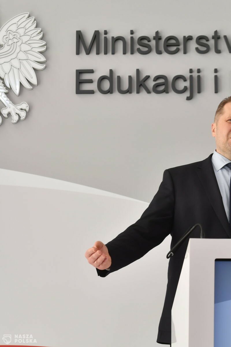 Czarnek o propozycjach dla nauczycieli: debiurokratyzacja, zwiększenie dostępności dla ucznia i podwyżki