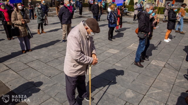 Hiszpania/ Epidemiolodzy ostrzegają przed czwartą falą koronawirusa