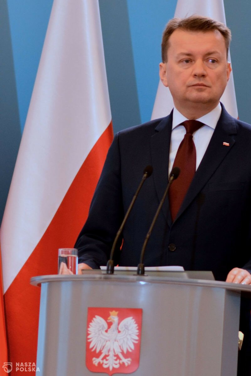 Błaszczak: dezinformacja jest jednym z największych zagrożeń