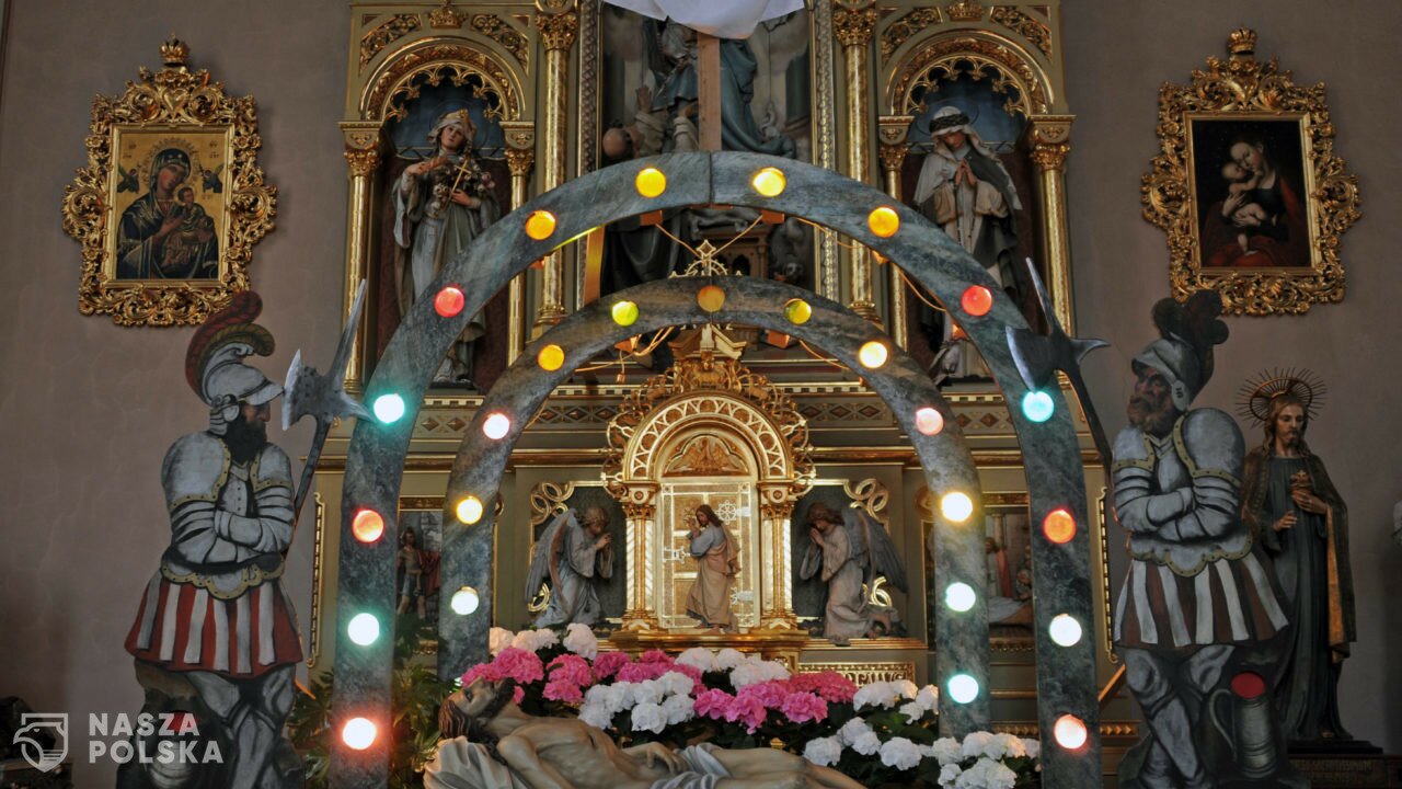 Prof. P. Skibiński: tradycja grobów wielkanocnych jako wyraz nastrojów społeczno-politycznych Polaków zaczęła się odradzać w stanie wojennym