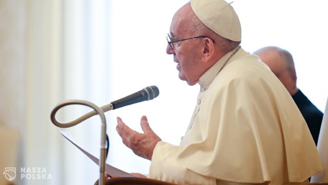Papież do Polaków: Oddajmy życie Bogu i prośmy o serce wrażliwe na potrzeby innych ludzi