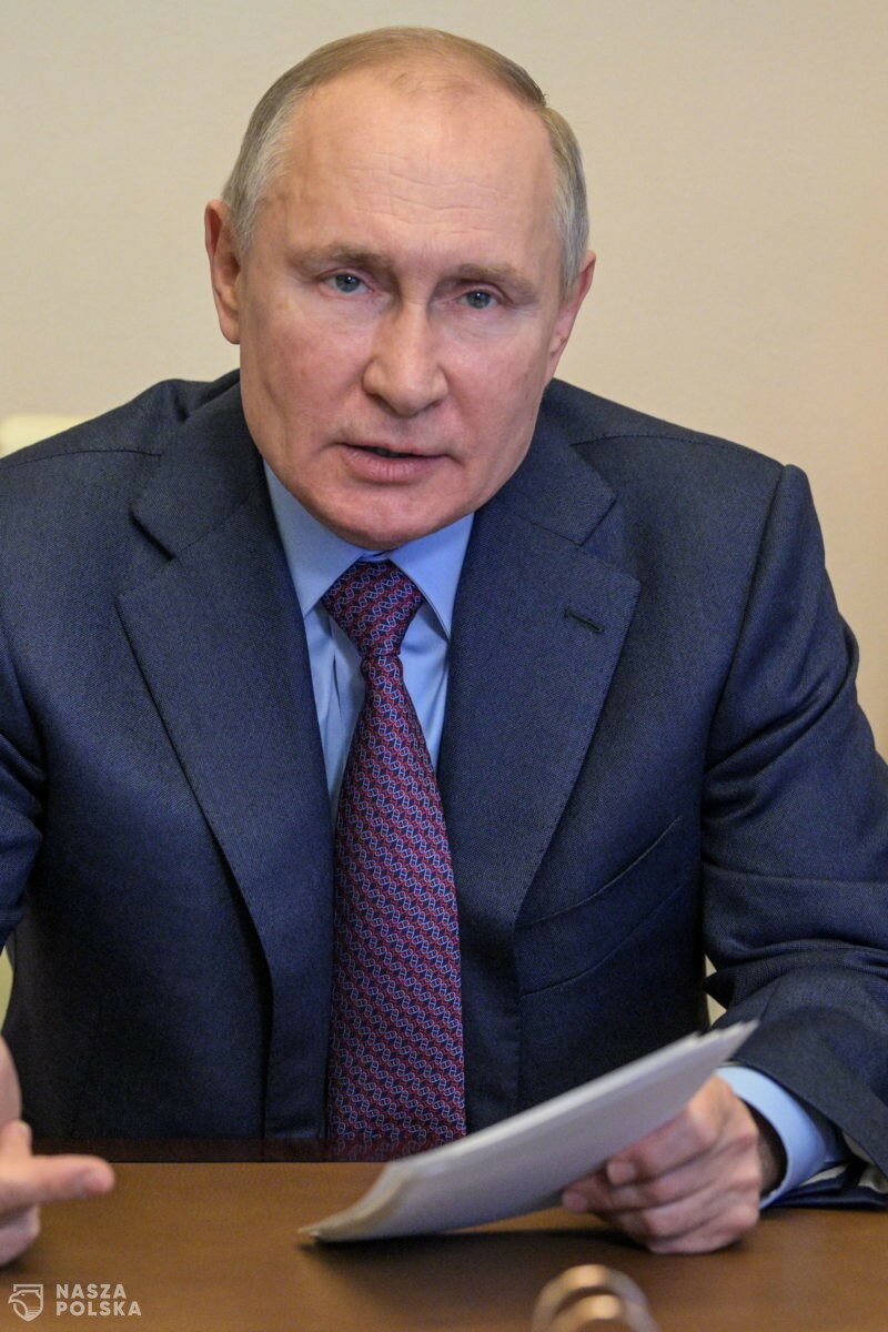 Unijne embarga na ropę i produkty ropopochodne mocno uderzą w tym roku w rosyjski budżet