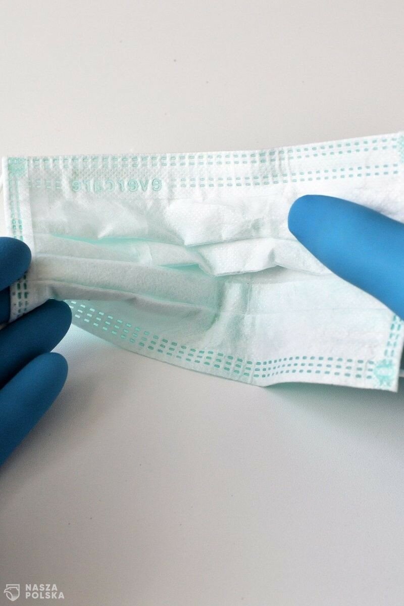 Prof. Kuna: maseczki to symbol