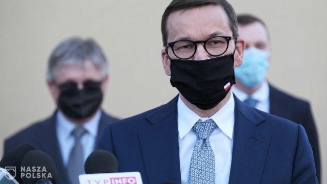 Premier: Najprawdopodobniej wraz powrotami obywateli z wakacji czeka Polskę czwarta fala