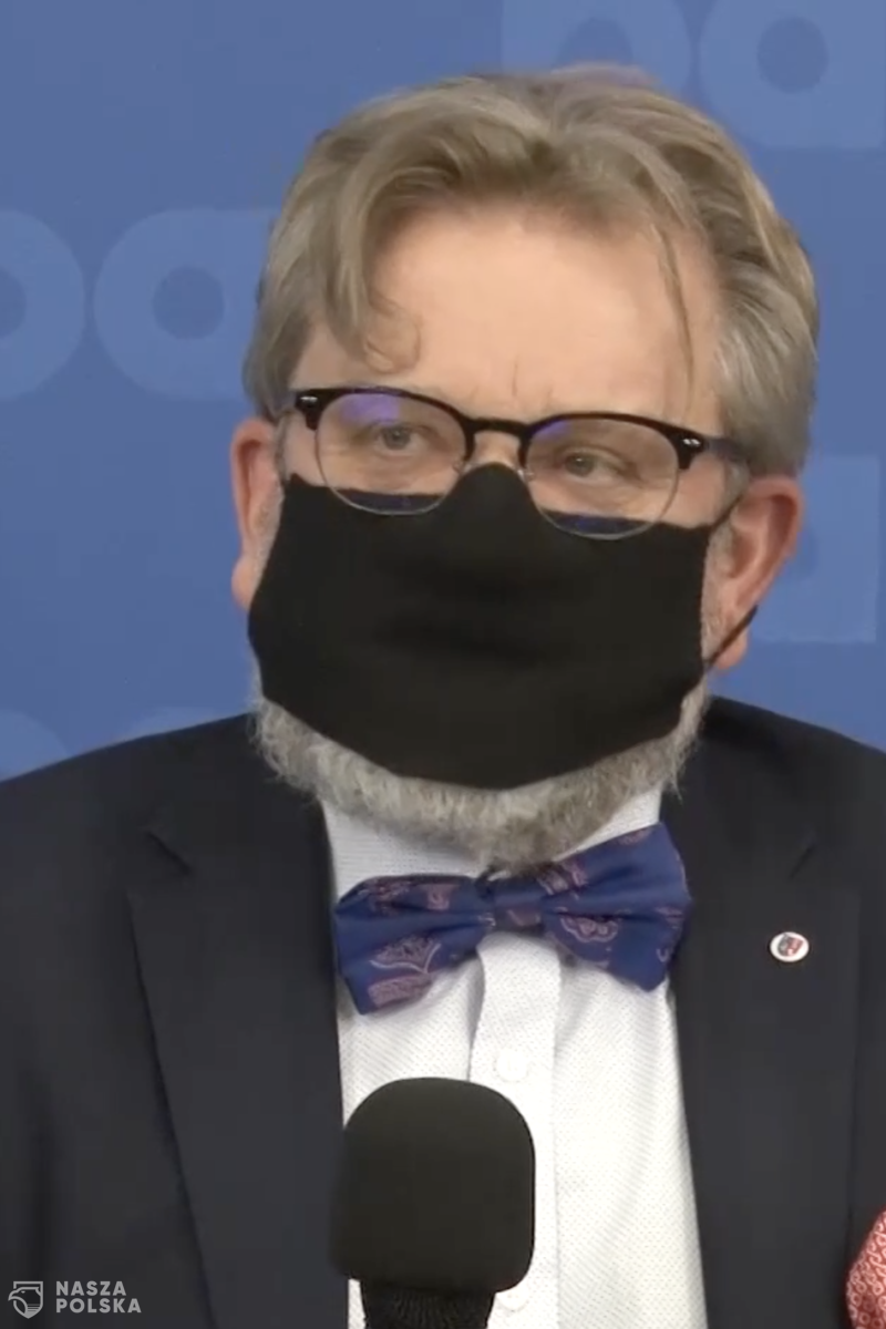 Pinkas: młodzi ludzie to tzw. superrozprzestrzeniacze