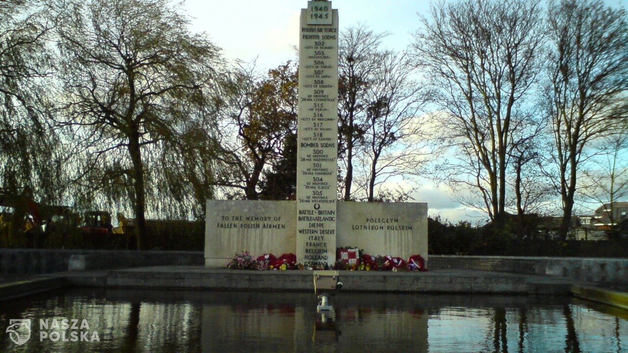 W. Brytania/ W Londynie odsłonięto tablice pamiątkowe poświęcone Polskim Wojskom Lądowym