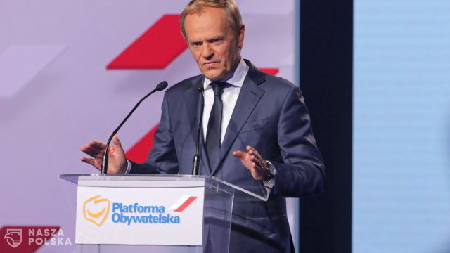 Tusk: nie chcę żyć w państwie, w którym rządzący wydają rozkaz, by bić demonstrujące kobiety