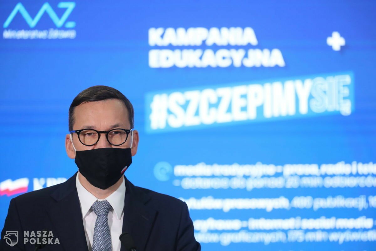 Rząd nie wie, jakie są skutki jego decyzji w walce z pandemią