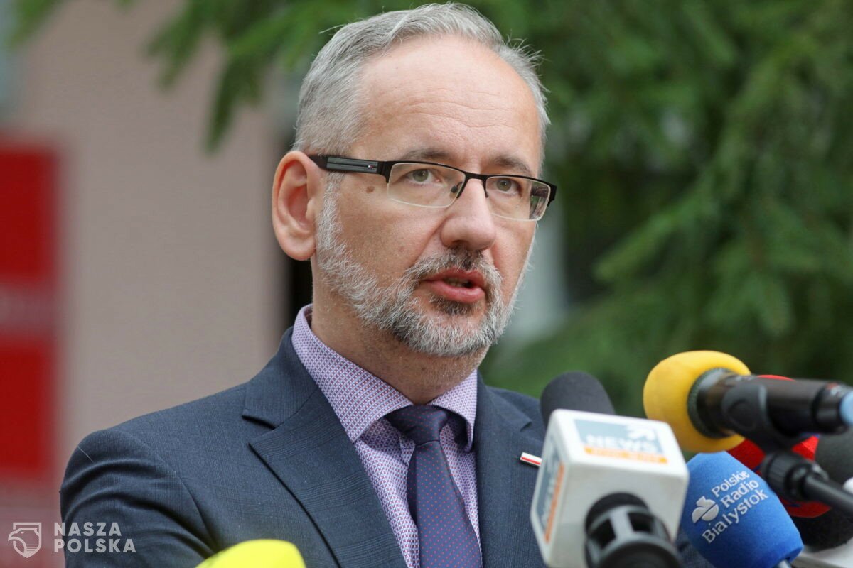Niedzielski chce zacząć wprowadzać restrykcje przy powyżej 1000 przypadków zakażeń dziennie Niedzielski chce zacząć wprowadzać restrykcje przy powyżej 1000 przypadków zakażeń dziennie