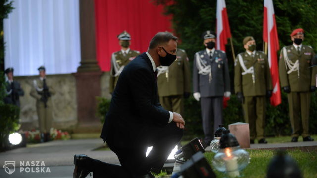 Prezydent na Cmentarzu Wojskowym na Powązkach: to są groby zwycięzców