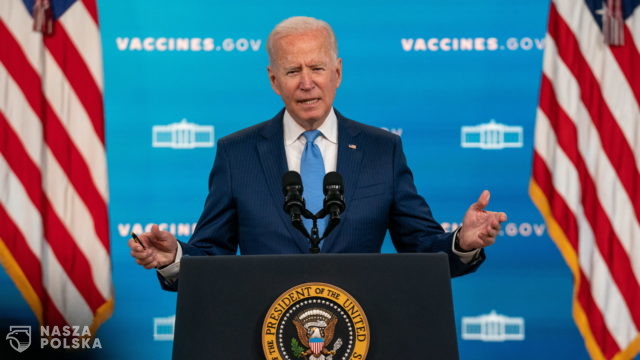 USA/ Biden wezwał firmy do wprowadzenia obowiązku szczepień dla pracowników