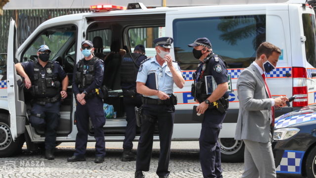 Nowa Zelandia/ Policja otacza miasto. W Auckland przez kolejne dwa tygodnie będzie obowiązywał lockdown