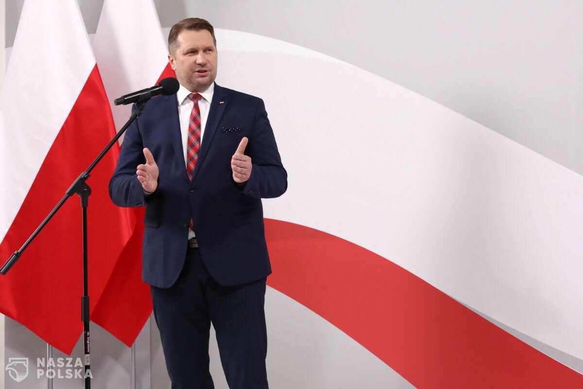 Czarnek: Kościół w Polsce podlega brutalnemu atakowi