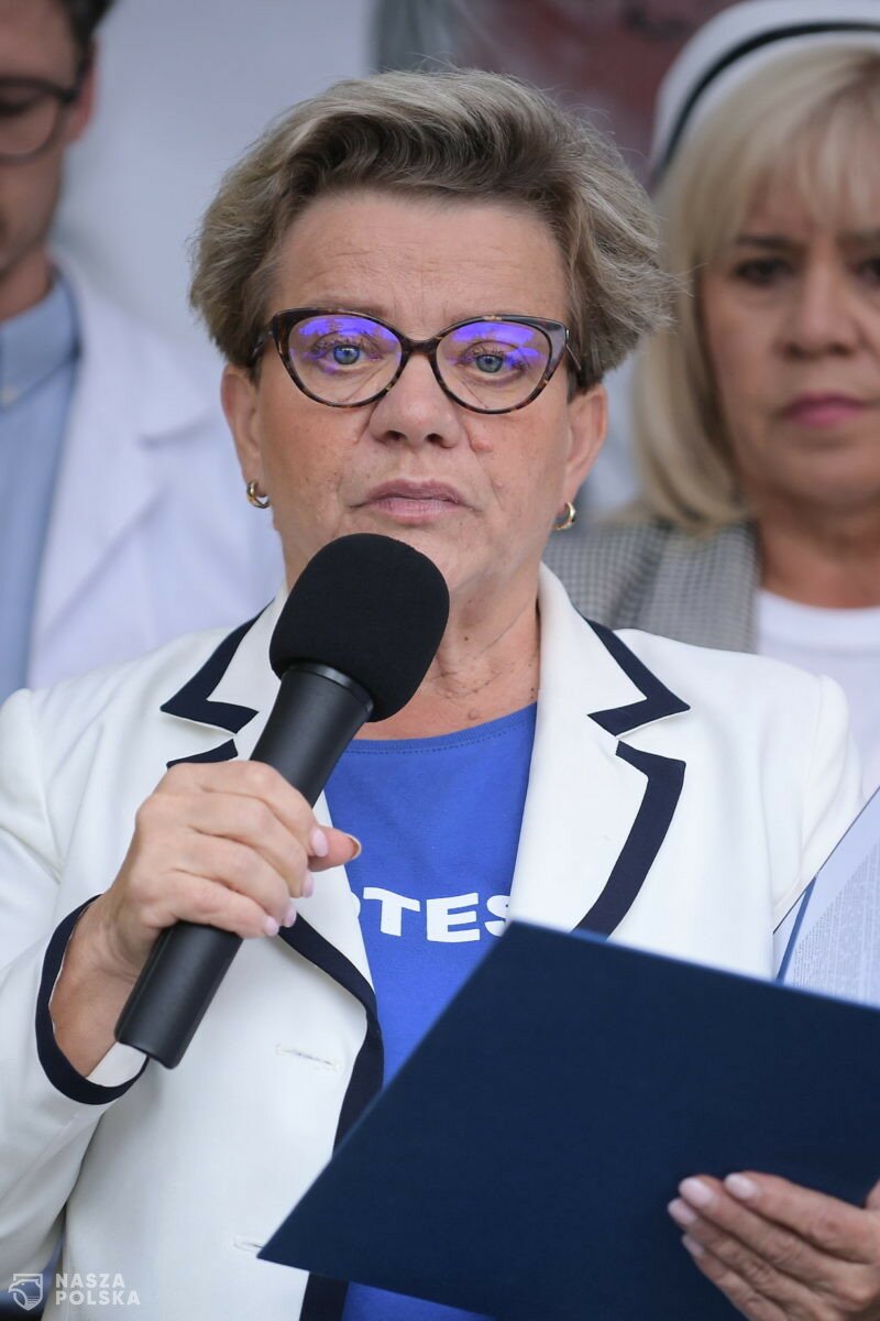 Protestujący zawieszają na jedną dobę działalność „białego miasteczka”