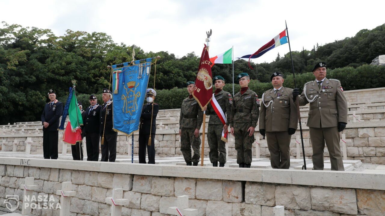 Weterani gen. Andersa oddali na Monte Cassino hołd swojemu dowódcy i poległym kolegom