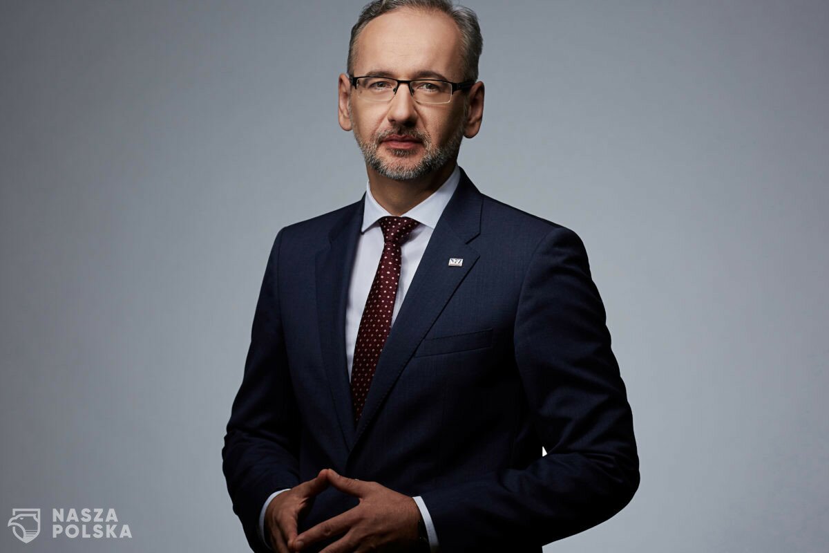 Niedzielski: nauka stacjonarna w szkołach jest priorytetem