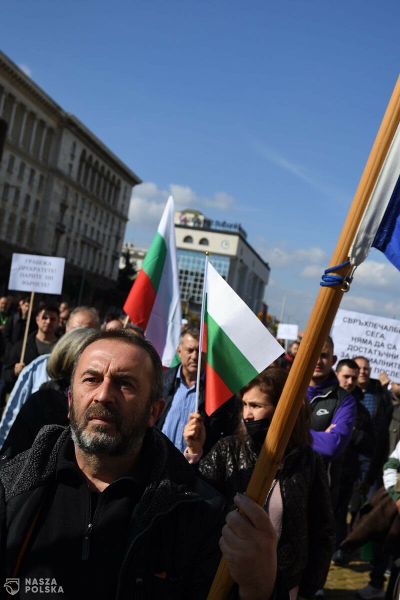 Bułgaria/ W kilku miastach protesty przeciwko przepustce Covid-19